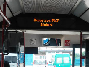 Wyświetlacz wewnętrzny w autobusie